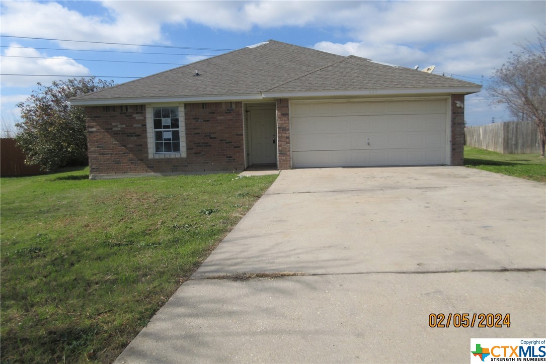 VA Owned property. SOLD AS-IS CONDITION. Property includes 3 bedrooms, 2 baths, 2 car garage, living room opens to kitchen dining area and a utility closet in the front hallway. Master bedroom located away from minor bedrooms. This property may qualify for Seller Financing (Vendee).