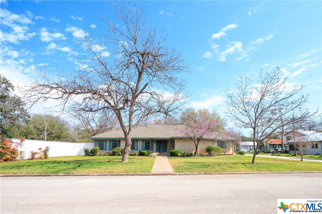 909 River Street, Seguin, Texas 78155, 3 Bedrooms Bedrooms, 1 Room Rooms,2 Bathrooms Bathrooms,Residential,For Sale,River,535821