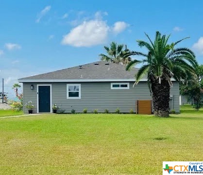 213 W Speckled Trout Ln, Rockport, TX 
