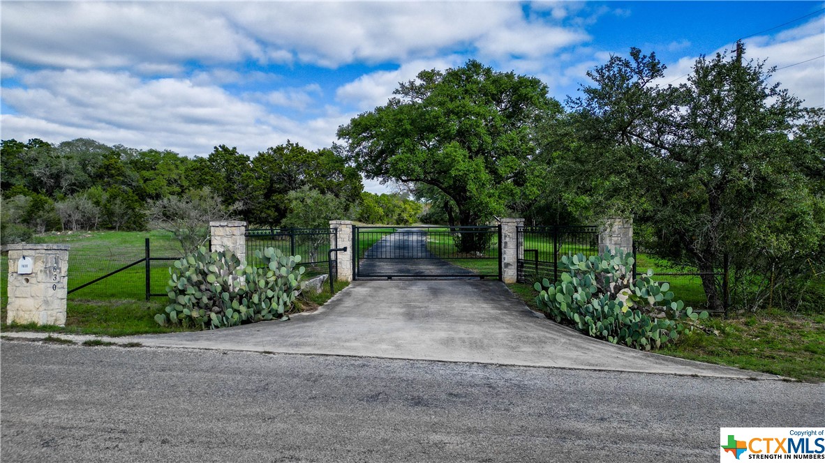 Photo of 1630 Whispering Woods Trail, New Braunfels, TX 78132