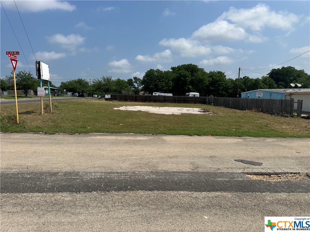 Unimproved commercial property on a corner lot, intercepting two high volume traffic streets.  Perfect for building your business from the ground up.