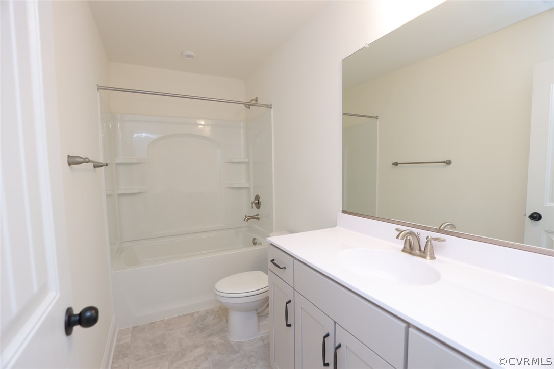 Additionall full bath with tub/shower combo.