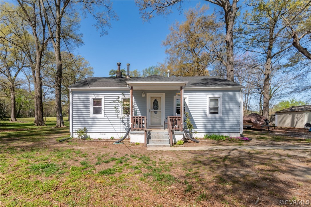 21710 Hudson St, South Chesterfield, Virginia 23803, 3 Bedrooms Bedrooms, ,1 BathroomBathrooms,Residential,For sale,21710 Hudson St,2408336 MLS # 2408336