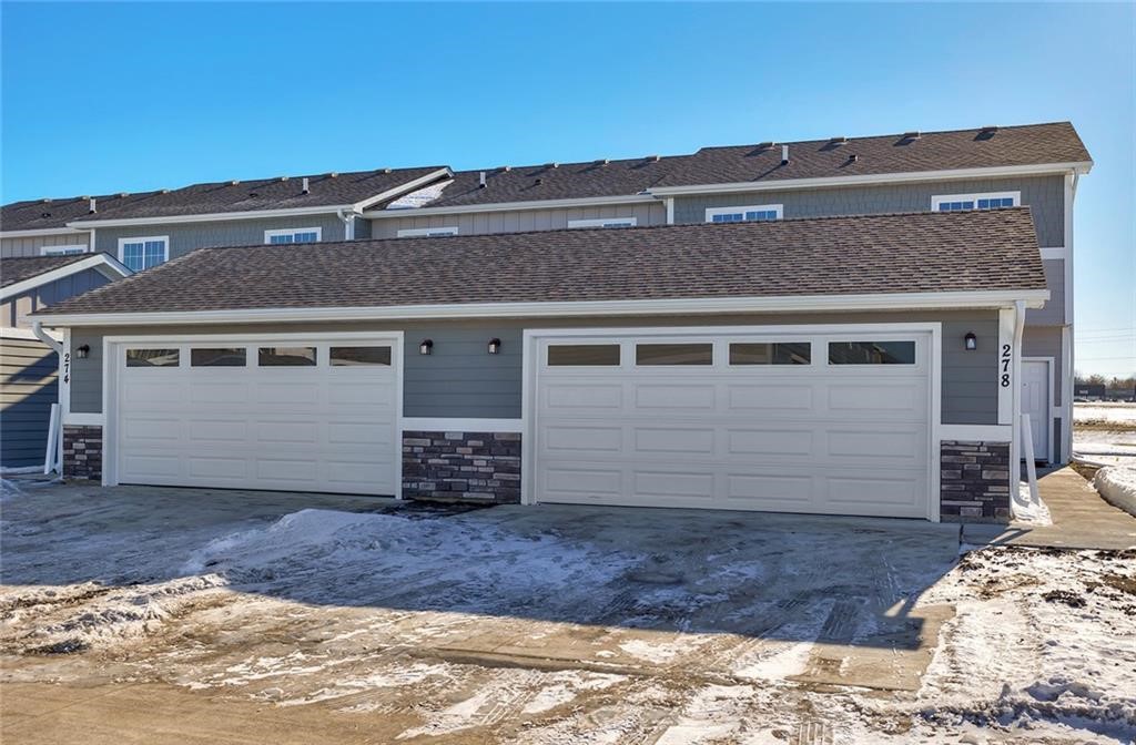 218 Common Place, Waukee, Iowa 50263, 3 Bedrooms Bedrooms, ,1 BathroomBathrooms,Residential,For Sale,Common,661088