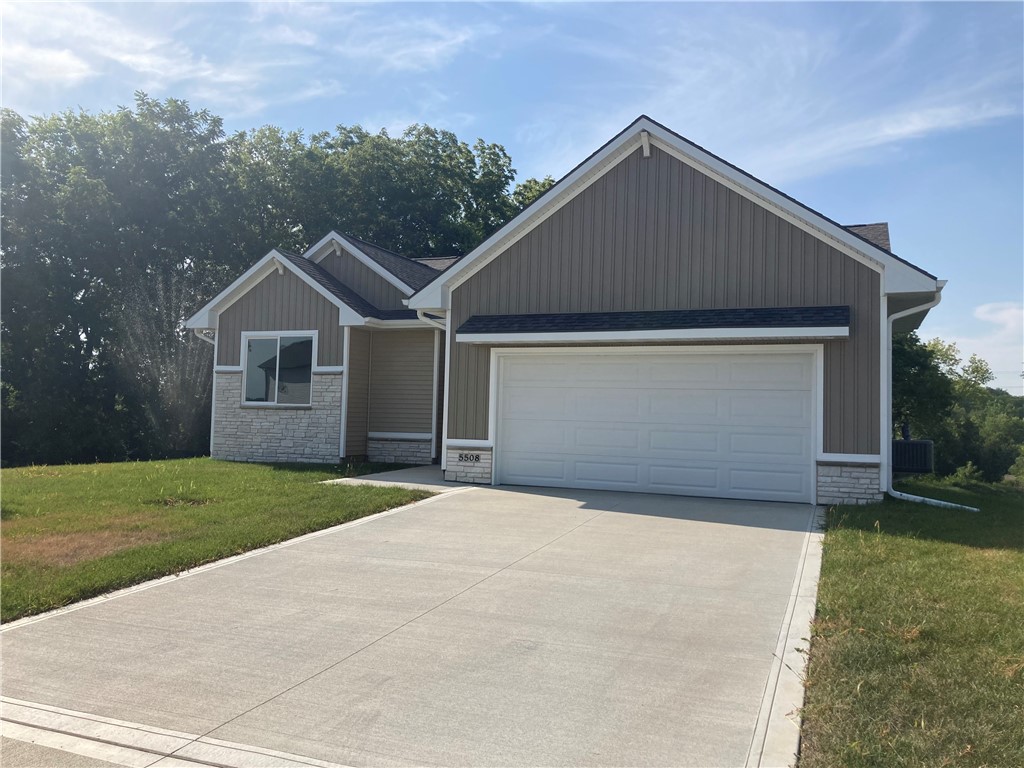 5508 Pine Valley Drive, Pleasant Hill, Iowa 50327, 4 Bedrooms Bedrooms, ,2 BathroomsBathrooms,Residential,For Sale,Pine Valley,671091