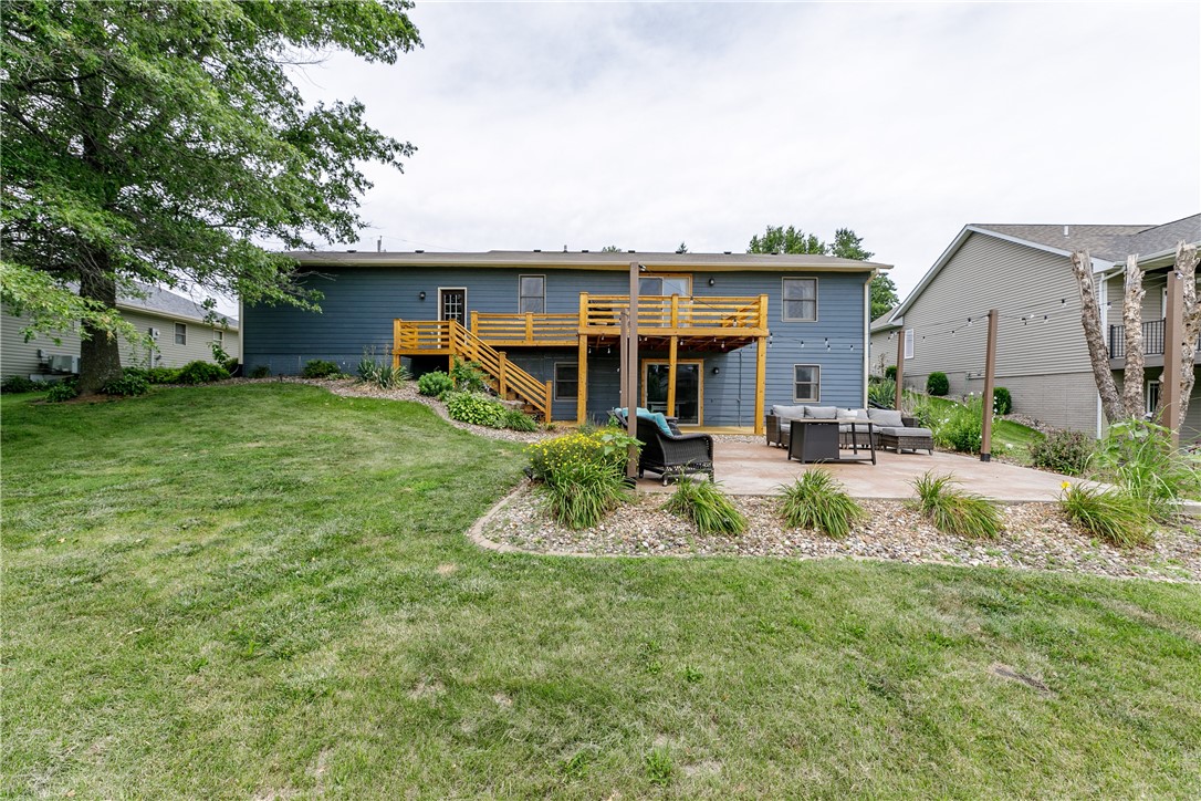 1462 North Shore Drive, Knoxville, Iowa 50138, 3 Bedrooms Bedrooms, ,2 BathroomsBathrooms,Residential,For Sale,North Shore,678322
