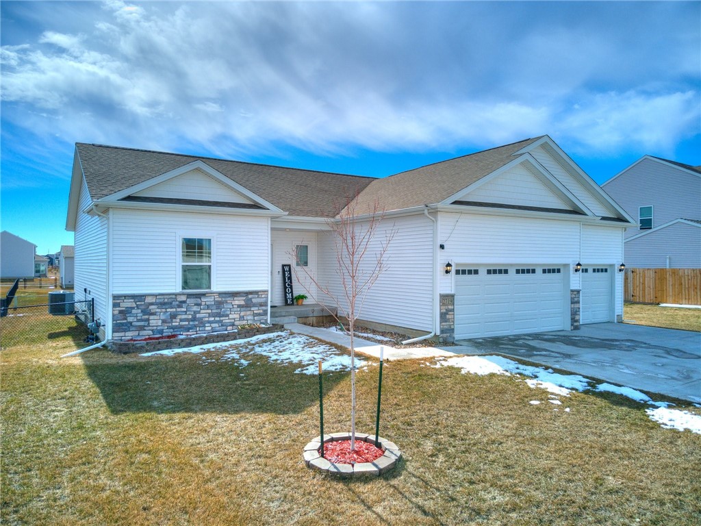 2719 44th Street, Ankeny, Iowa 50023, 4 Bedrooms Bedrooms, ,3 BathroomsBathrooms,Residential,For Sale,44th,679203