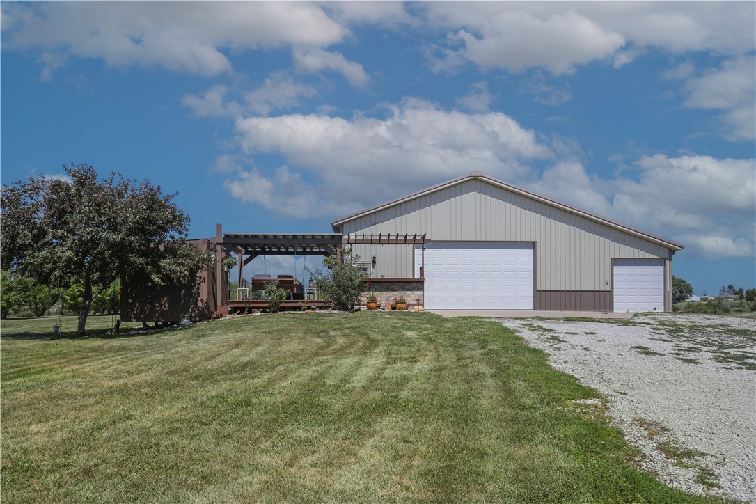 1116 HWY S71 Highway, Knoxville, Iowa 50138, 2 Bedrooms Bedrooms, ,1 BathroomBathrooms,Residential,For Sale,HWY S71,680418