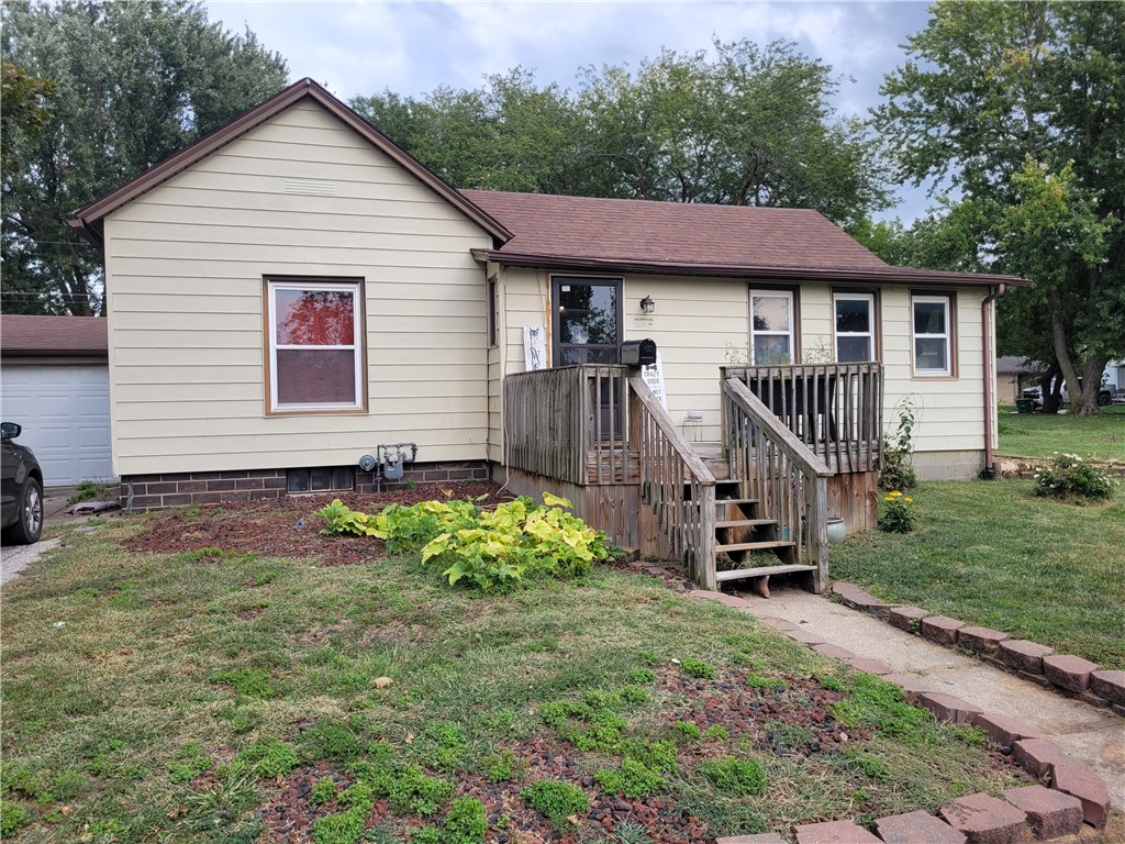 229 Lincoln Street, Creston, Iowa 50801, 3 Bedrooms Bedrooms, ,1 BathroomBathrooms,Residential,For Sale,Lincoln,682090