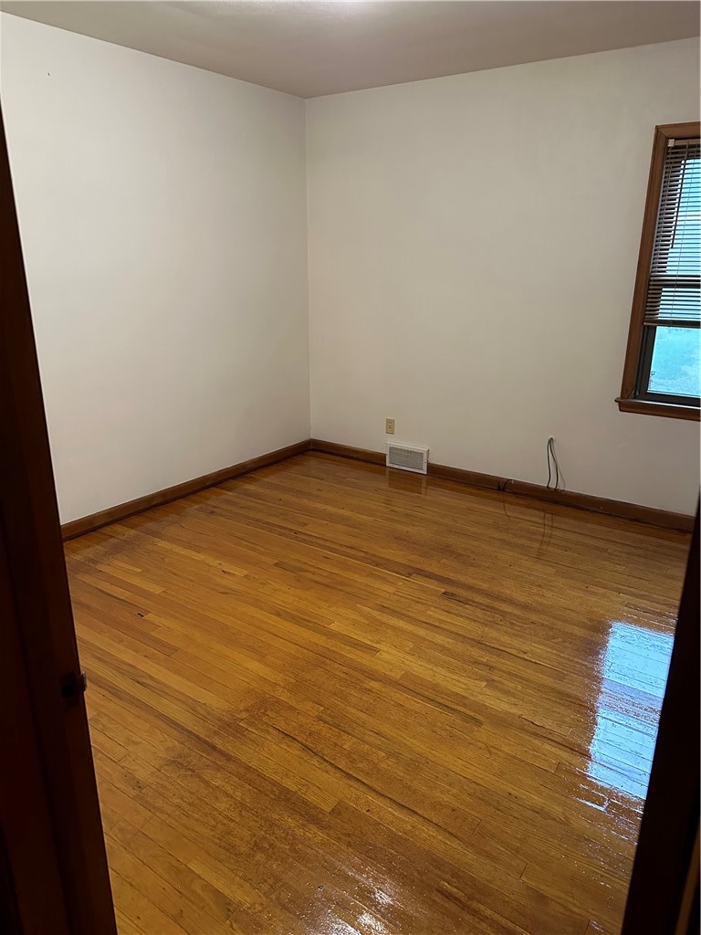 3836 Union Street, Des Moines, Iowa 50316, 2 Bedrooms Bedrooms, ,1 BathroomBathrooms,Residential,For Sale,Union,683589