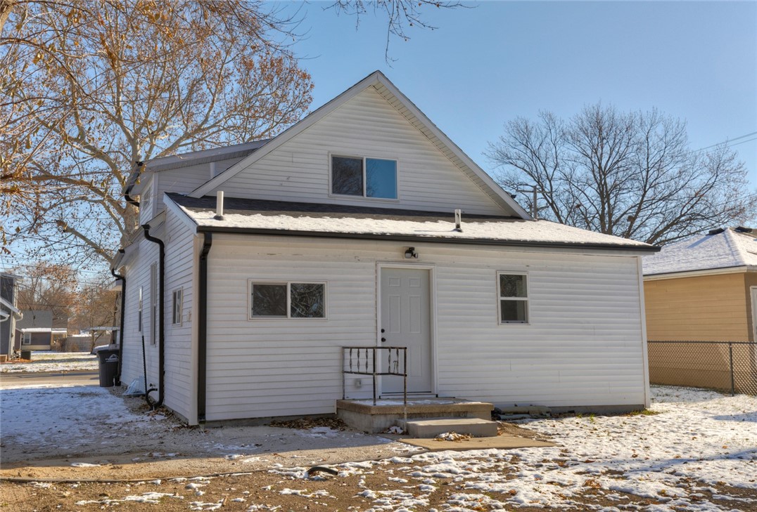 820 22nd Street, Des Moines, Iowa 50317, 3 Bedrooms Bedrooms, ,2 BathroomsBathrooms,Residential,For Sale,22nd,685978