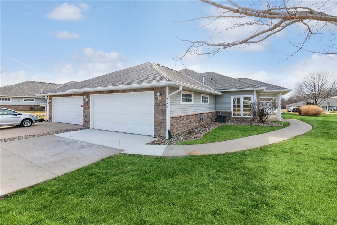 2124 35th Street, Ankeny, Iowa 50023, 2 Bedrooms Bedrooms, ,1 BathroomBathrooms,Residential,For Sale,35th,686578