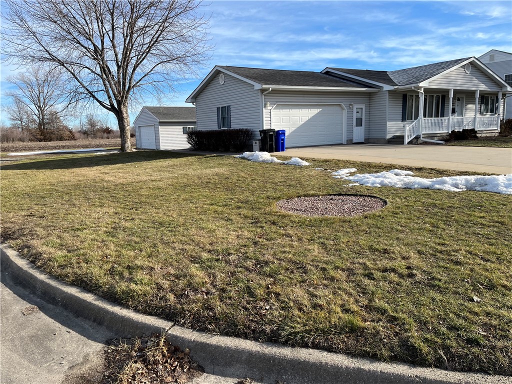 613 Rochester Road, Ottumwa, Iowa 52501, 3 Bedrooms Bedrooms, ,1 BathroomBathrooms,Residential,For Sale,Rochester,688876