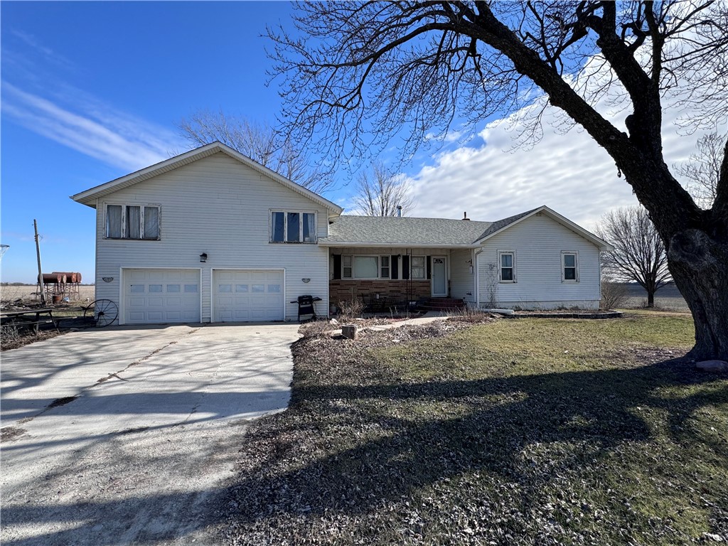51264 260th Avenue, Chariton, Iowa 50049, 3 Bedrooms Bedrooms, ,1 BathroomBathrooms,Residential,For Sale,260th,689110
