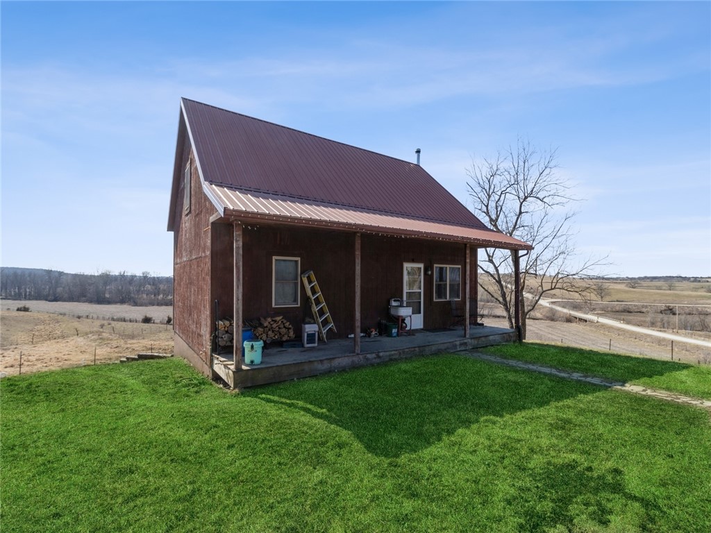 19150 580th Street, Lacona, Iowa 50139, 2 Bedrooms Bedrooms, ,2 BathroomsBathrooms,Residential,For Sale,580th,689703