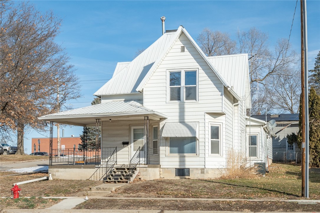 601 State Street, Guthrie Center, Iowa 50115, 4 Bedrooms Bedrooms, ,1 BathroomBathrooms,Residential,For Sale,State,689707