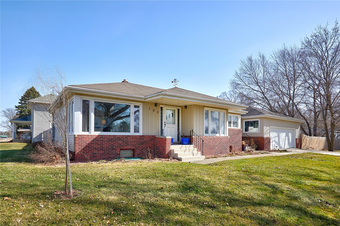 103 7th Street, Panora, Iowa 50216, 2 Bedrooms Bedrooms, ,2 BathroomsBathrooms,Residential,For Sale,7th,690410