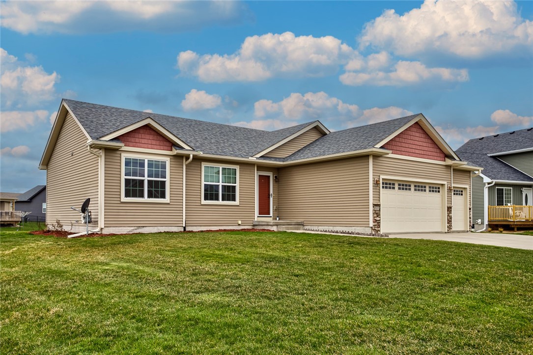 937 Trail Drive, Slater, Iowa 50244, 4 Bedrooms Bedrooms, ,3 BathroomsBathrooms,Residential,For Sale,Trail,690851