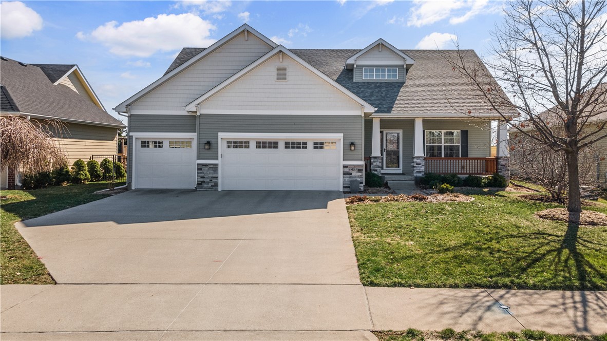 4955 Andrews Place, Pleasant Hill, IA 
