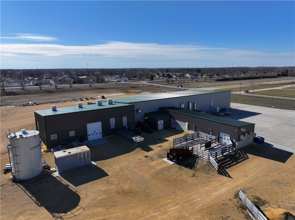 1902 7th Avenue, Other, Iowa 52730, ,Commercial Sale,For Sale,7th,692826