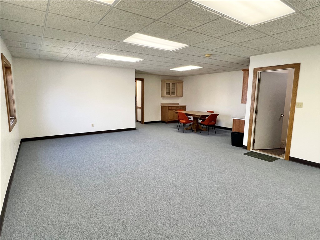 219 11th Street, Newton, Iowa 50208, ,Commercial Sale,For Sale,11th,692928
