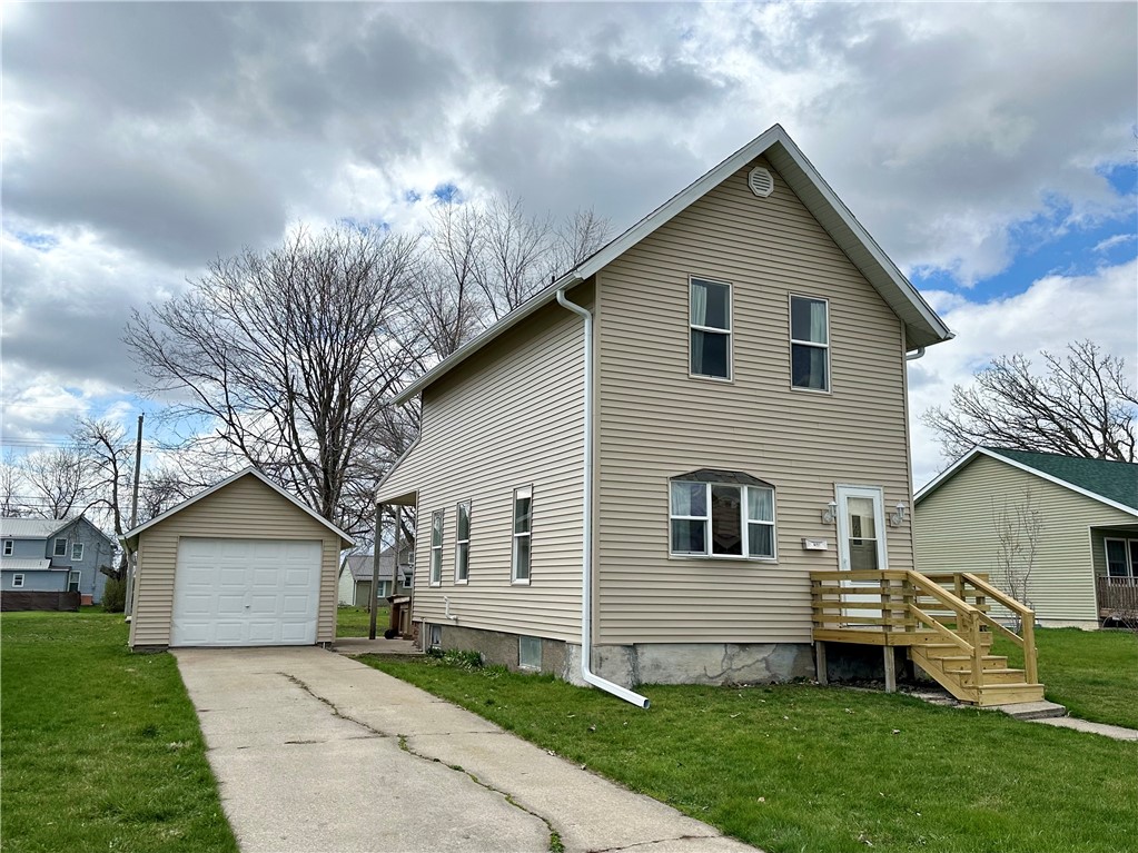 1019 Spring Street, Grinnell, Iowa 50112, 3 Bedrooms Bedrooms, ,1 BathroomBathrooms,Residential,For Sale,Spring,692851
