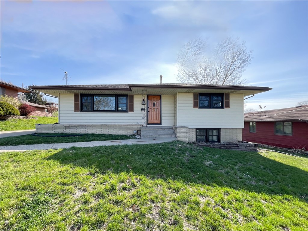 3101 25th Street, Des Moines, Iowa 50317, 4 Bedrooms Bedrooms, ,1 BathroomBathrooms,Residential,For Sale,25th,693173