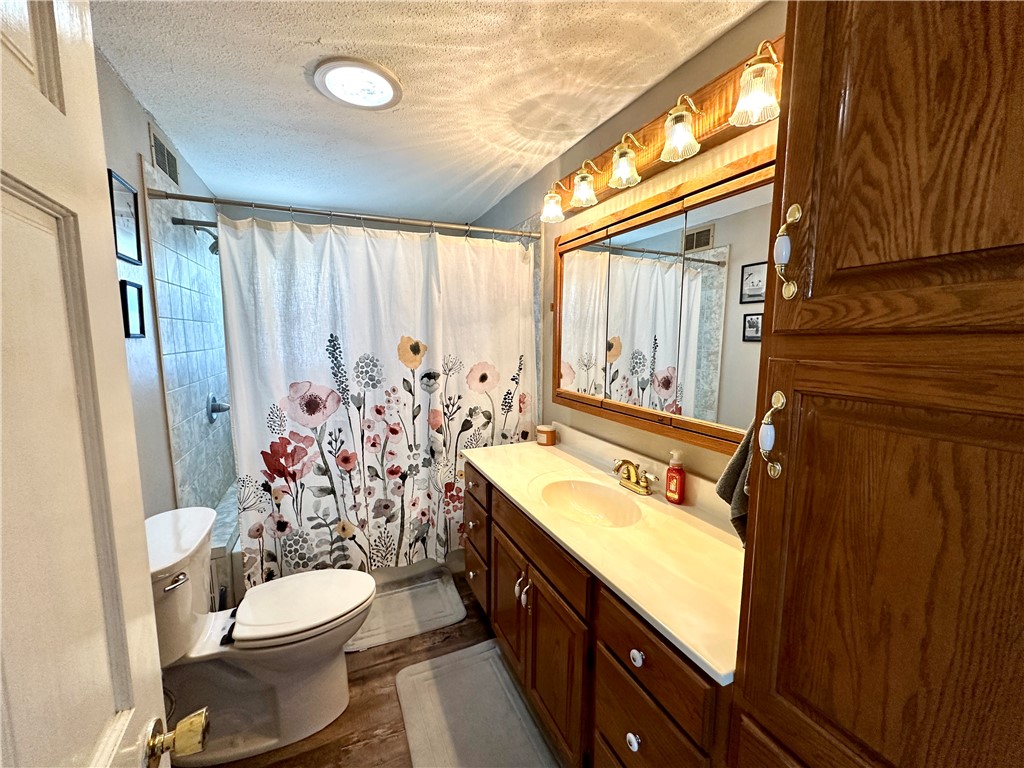506 Dallas Street, Montezuma, Iowa 50171, 2 Bedrooms Bedrooms, ,1 BathroomBathrooms,Residential,For Sale,Dallas,693231