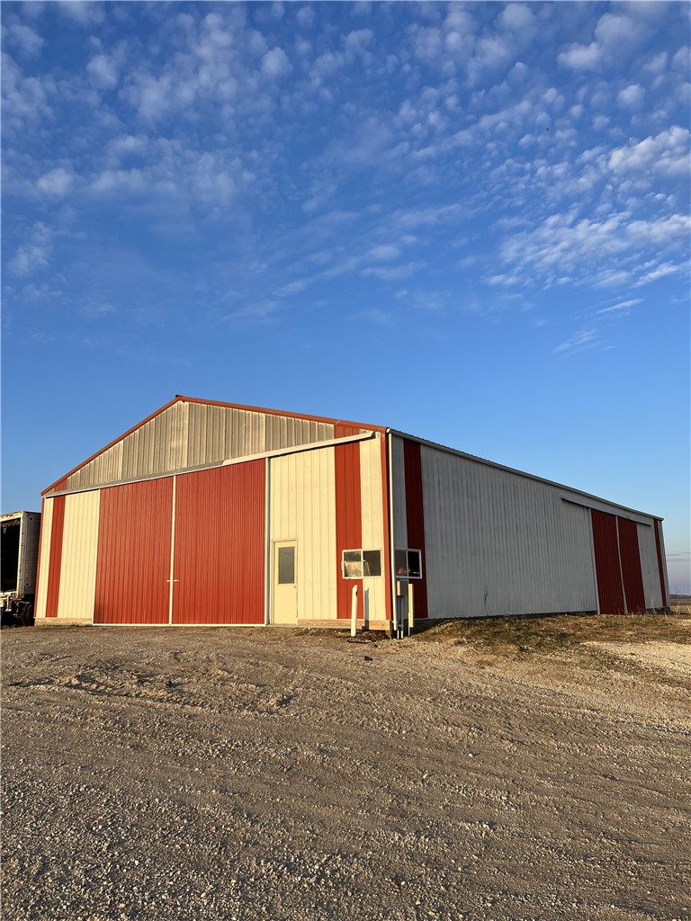 10683 Highway F62 East Highway, Sully, Iowa 50251, ,Commercial Sale,For Sale,Highway F62 East,693469
