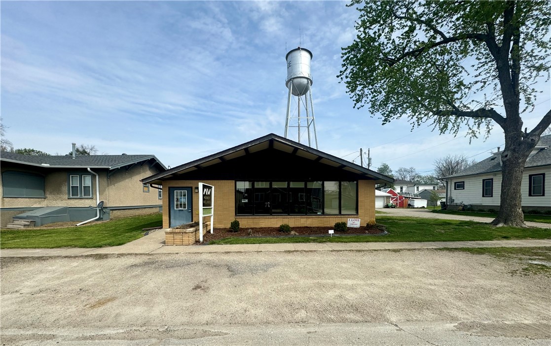 206 Marion Street, Monroe, Iowa 50170, ,Commercial Sale,For Sale,Marion,694036