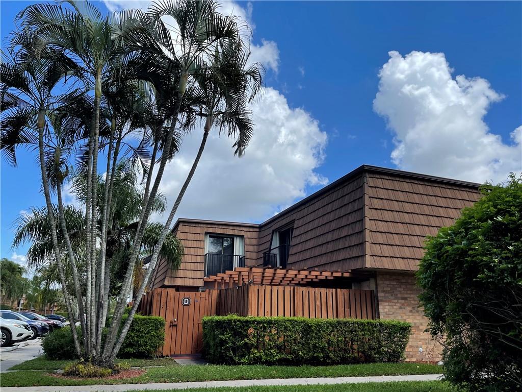 9125 Sw 20th Pl Unit# D, Davie, FL 33324, 3 Bedrooms , 2 Bathrooms ,Townhouse,Sold,F10322838, Horizon Palm Realty Group