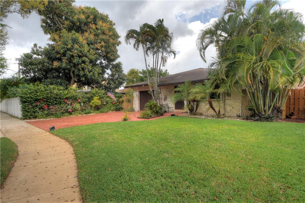 3761 Farragut St, Hollywood, FL 33021, 3 Bedrooms , 2 Bathrooms ,Single Family Home,Sold,F10325029, Horizon Palm Realty Group