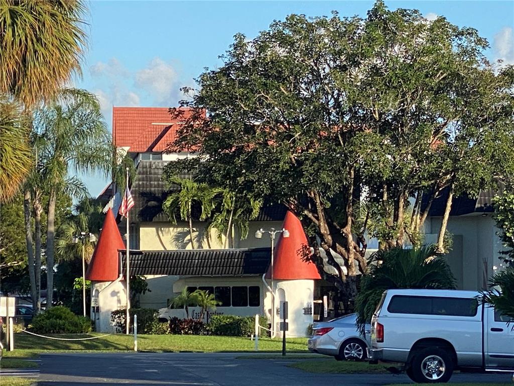 2251 Nw 48th Ter Unit# 208, Lauderhill, FL 33313, 2 Bedrooms , 2 Bathrooms ,Condominium,Sold,F10334760, Horizon Palm Realty Group