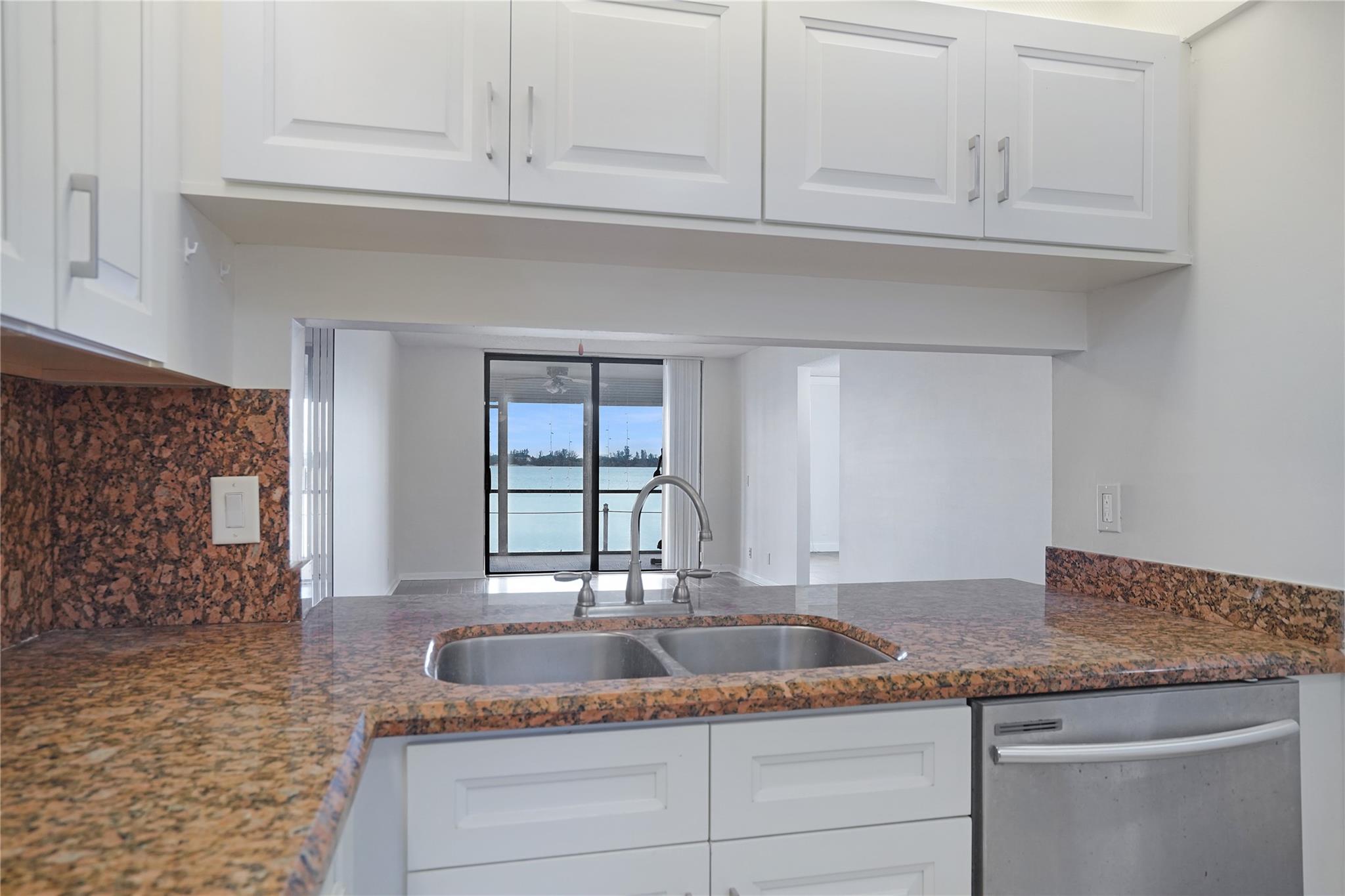 109 Lake Emerald Dr 110