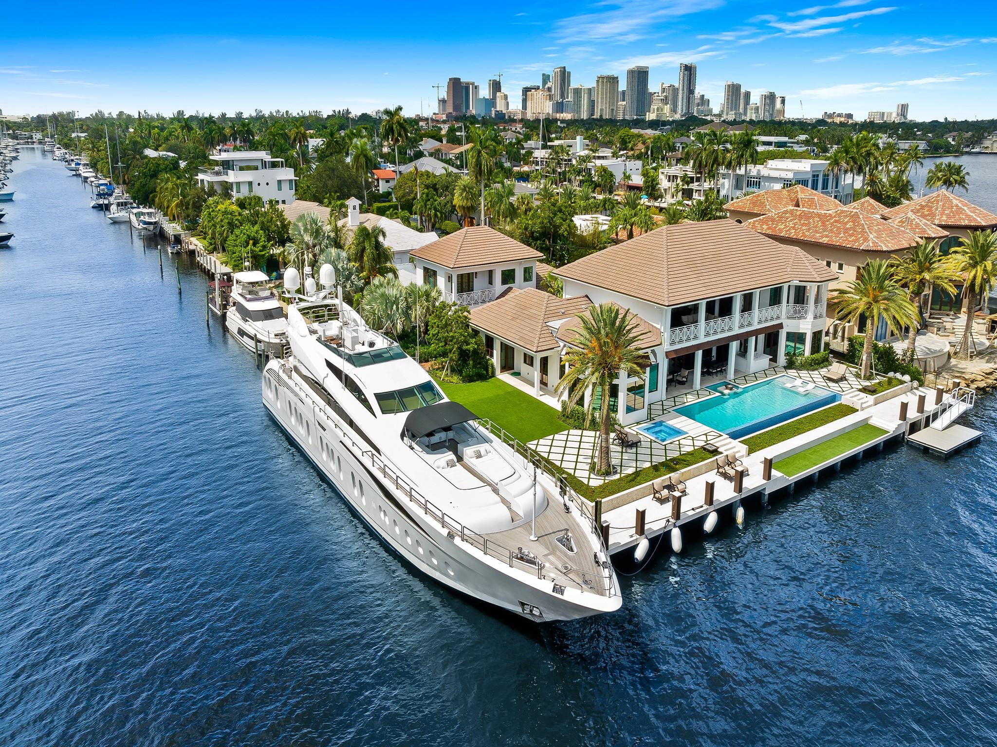 Photo of 1812 SE 14th St, Fort Lauderdale, FL 33316