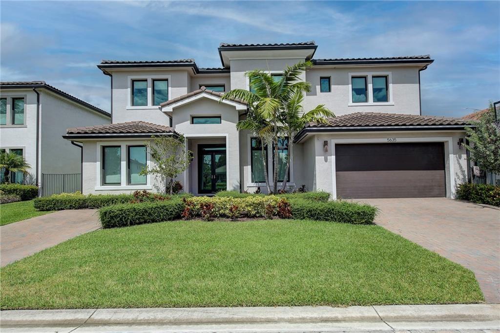 5635 W Brookfield Cir W