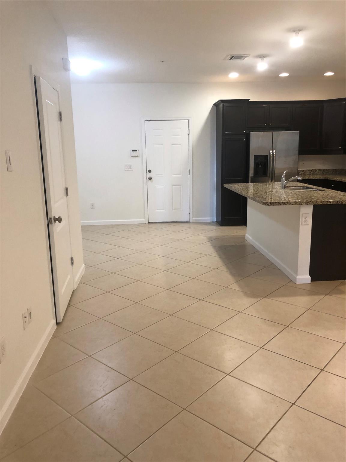 Photo 20 of home located at 8144 Cascada Isles Dr 8144, Cooper City FL