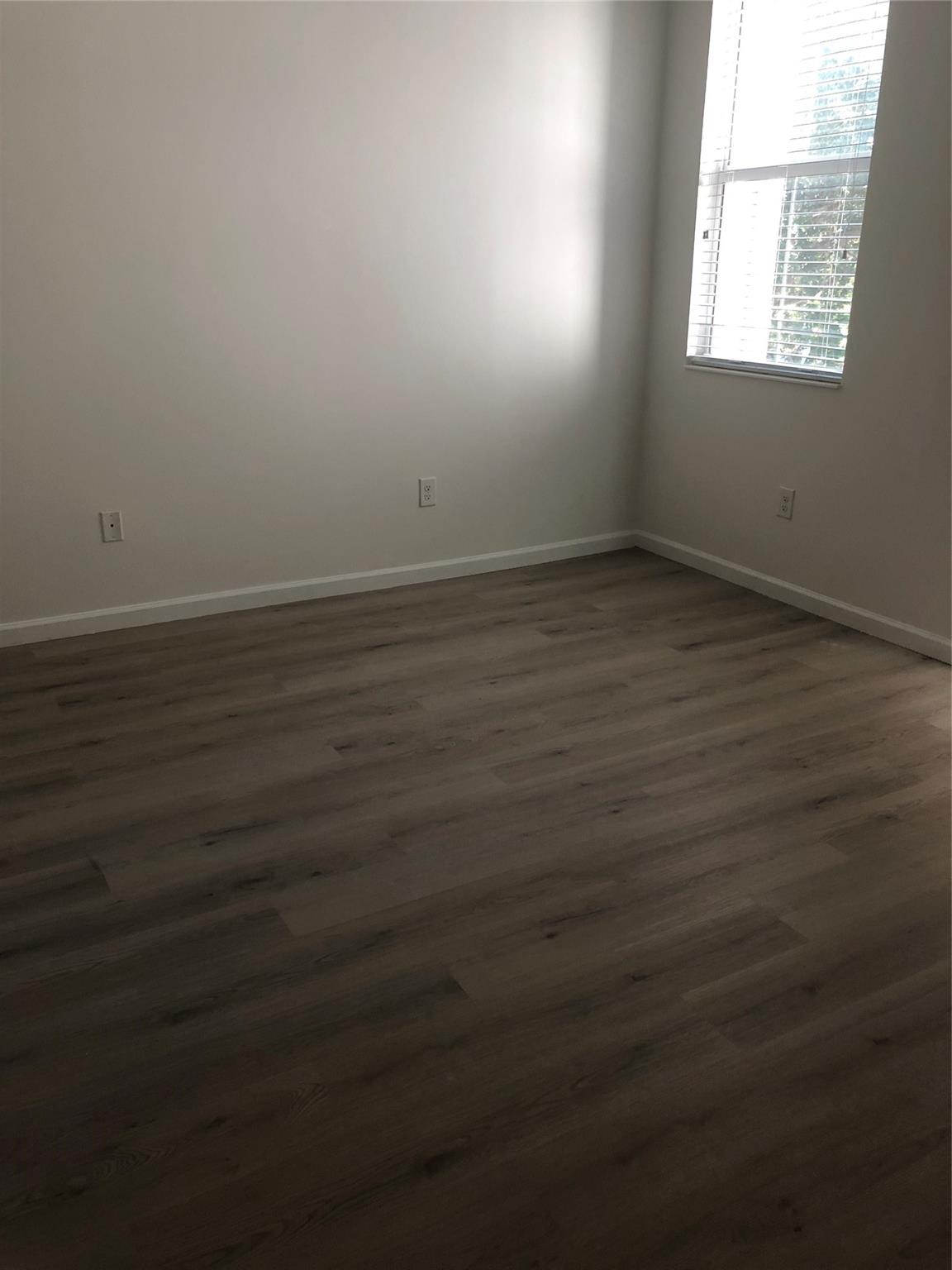 Photo 28 of home located at 8144 Cascada Isles Dr 8144, Cooper City FL