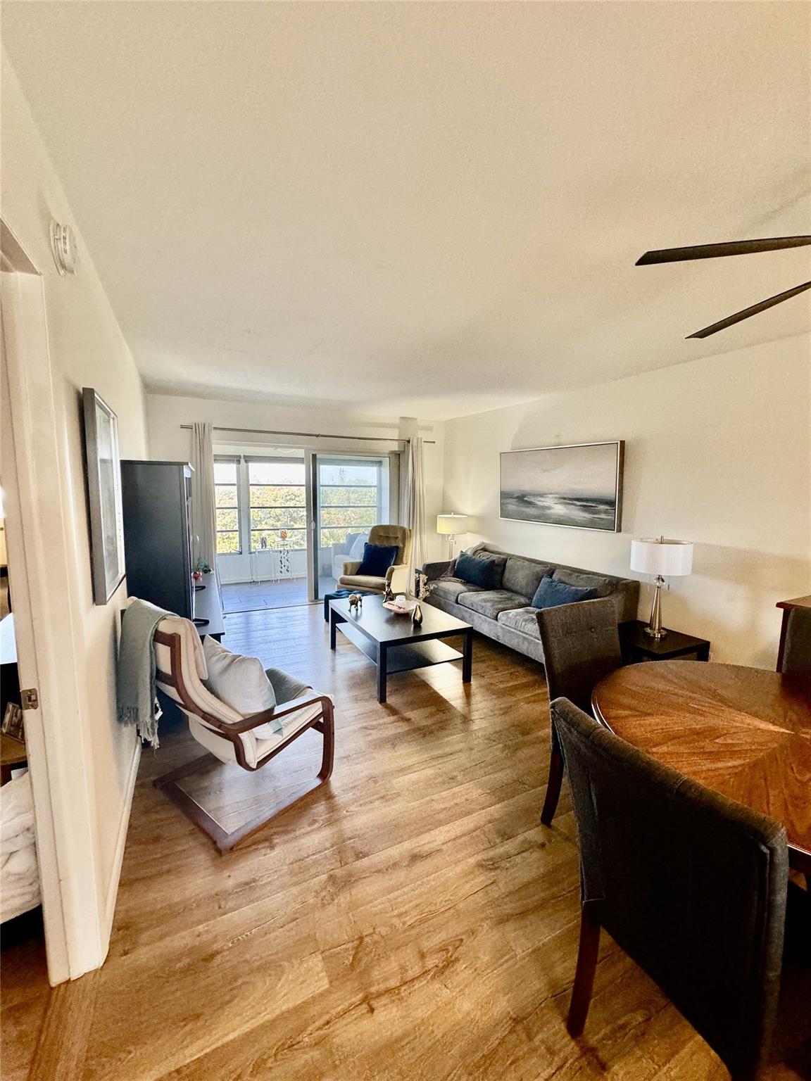 2901 Nw 46th Ave Unit# 404, Lauderdale Lakes, FL 33313, 1 Bedroom , 1 Bathroom ,Condominium,Sold,F10432595, Horizon Palm Realty Group