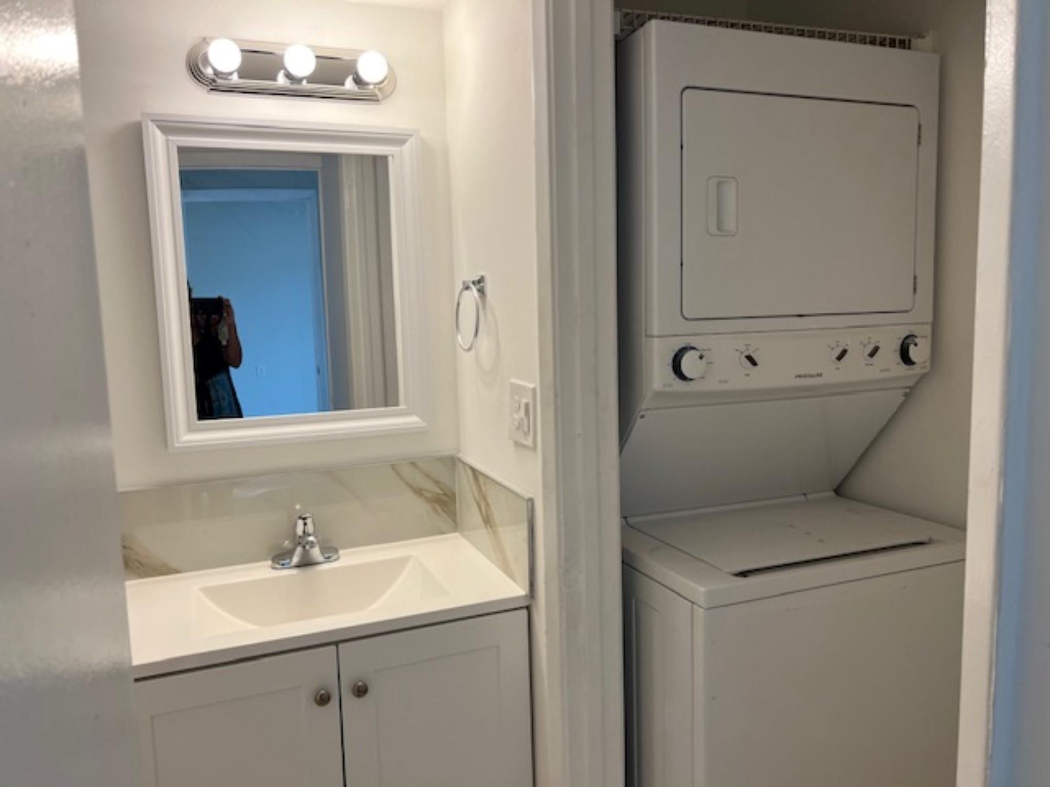 Photo 15 of home located at 971 Lake Terry Dr A, West Palm Beach FL