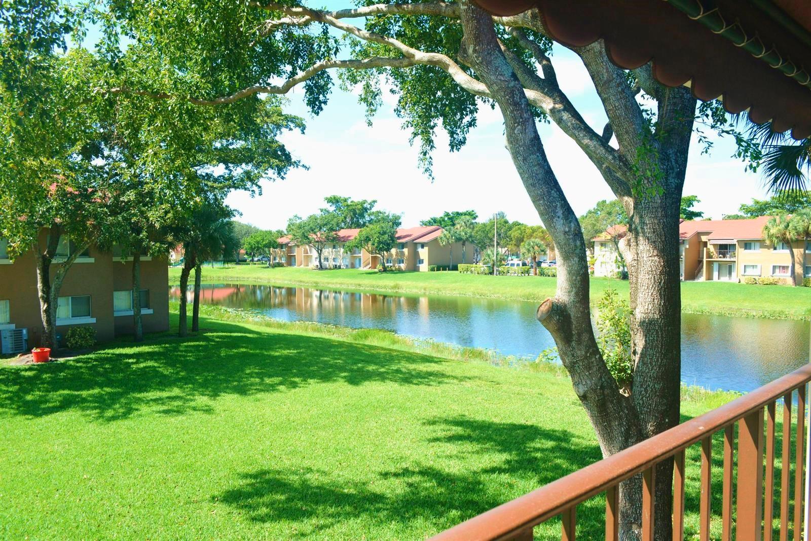 Photo 37 of home located at 1162 Lake Terry Dr 57-H, West Palm Beach FL
