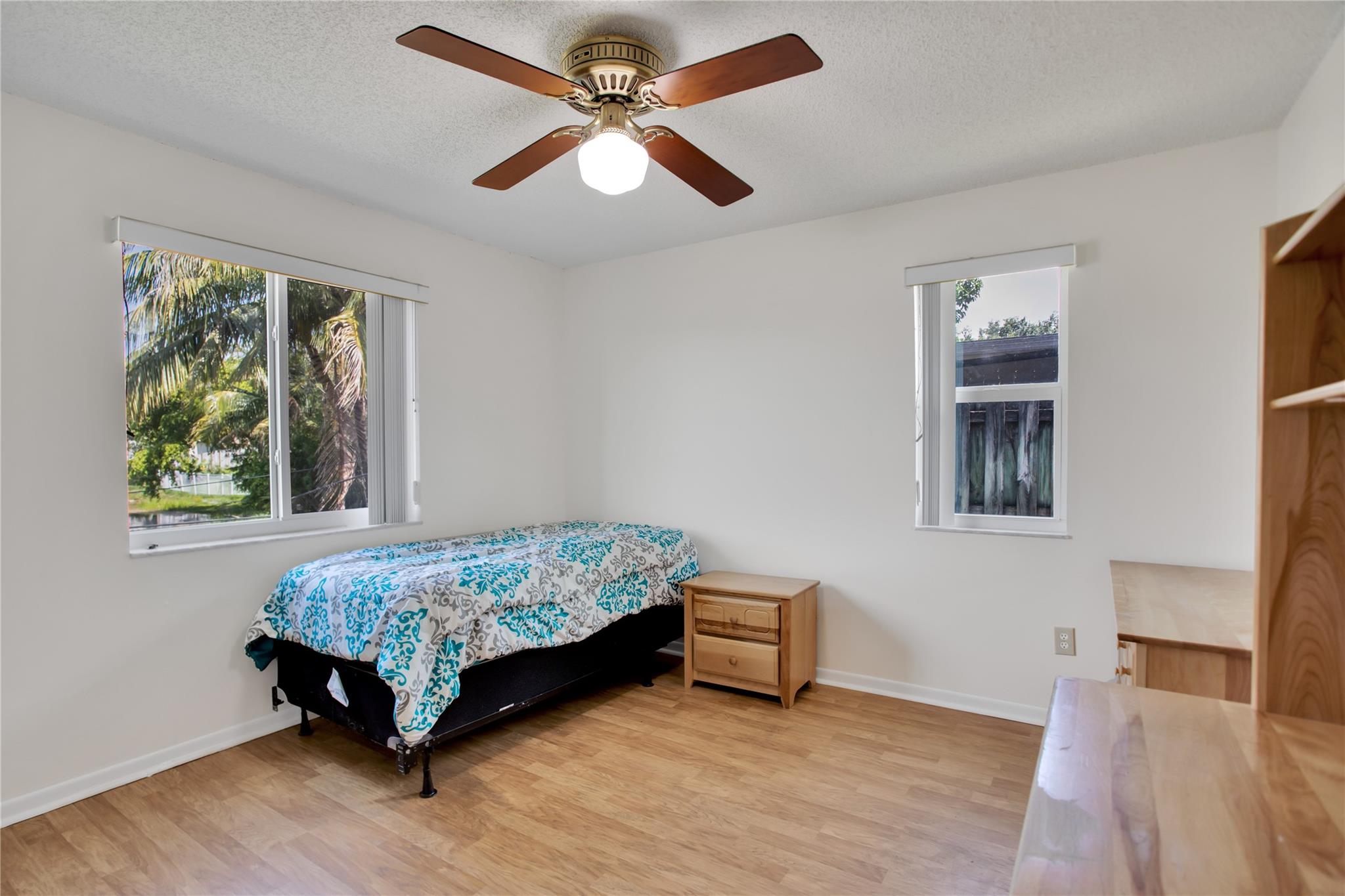 Photo 22 of home located at 5050 SW 120th Avenue, Cooper City FL