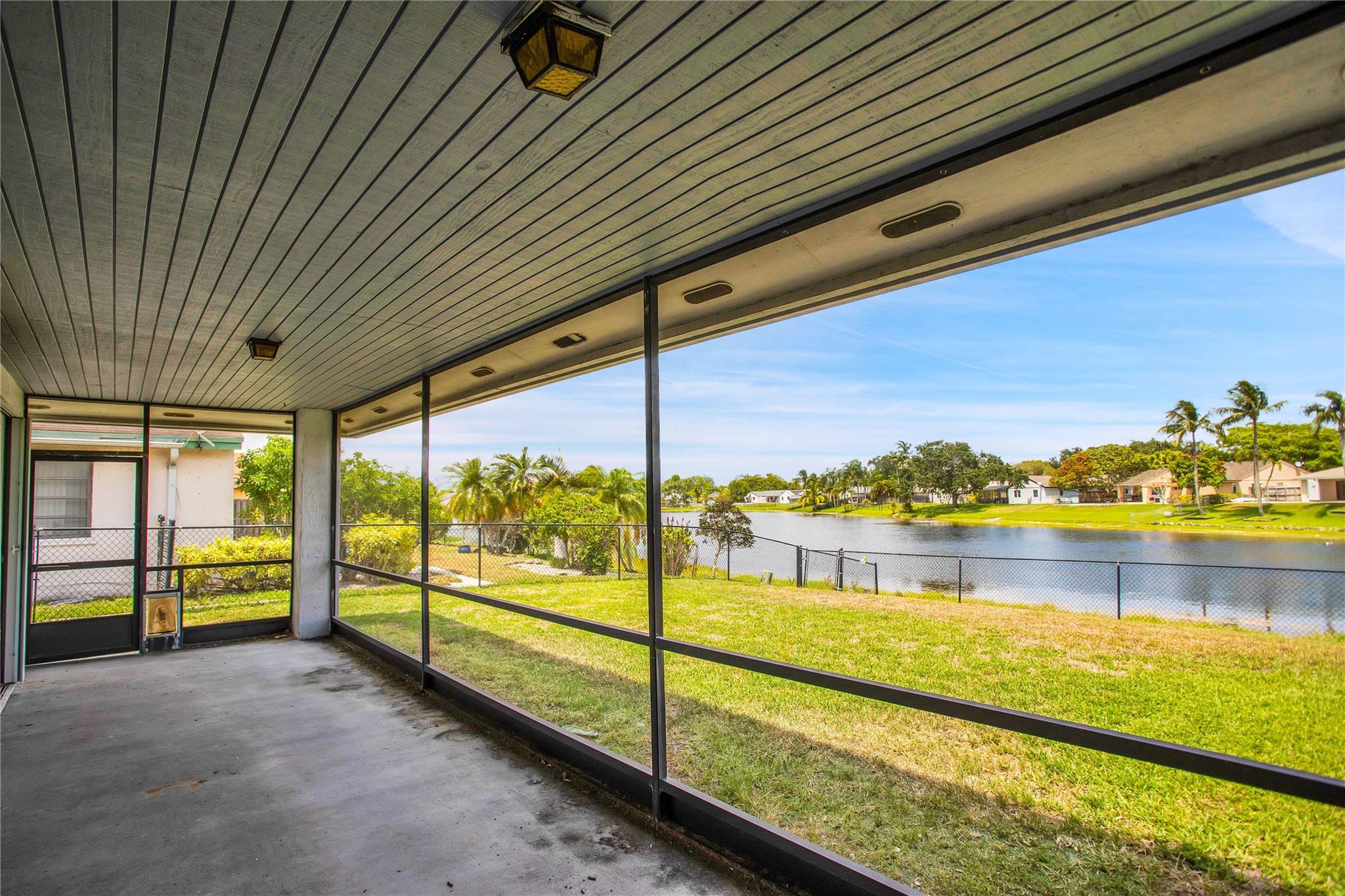 Photo 26 of home located at 5050 SW 120th Avenue, Cooper City FL
