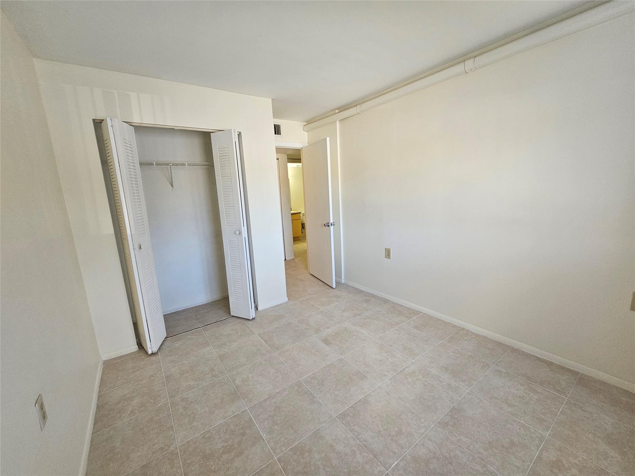 Photo 15 of home located at 1153 Lake Victoria Dr D, West Palm Beach FL