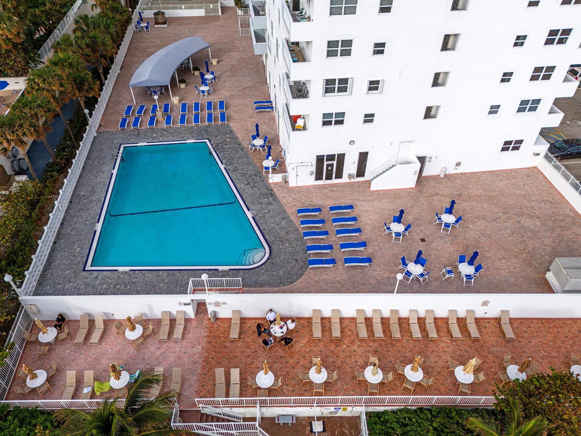 4250 Galt Ocean Dr 11A
