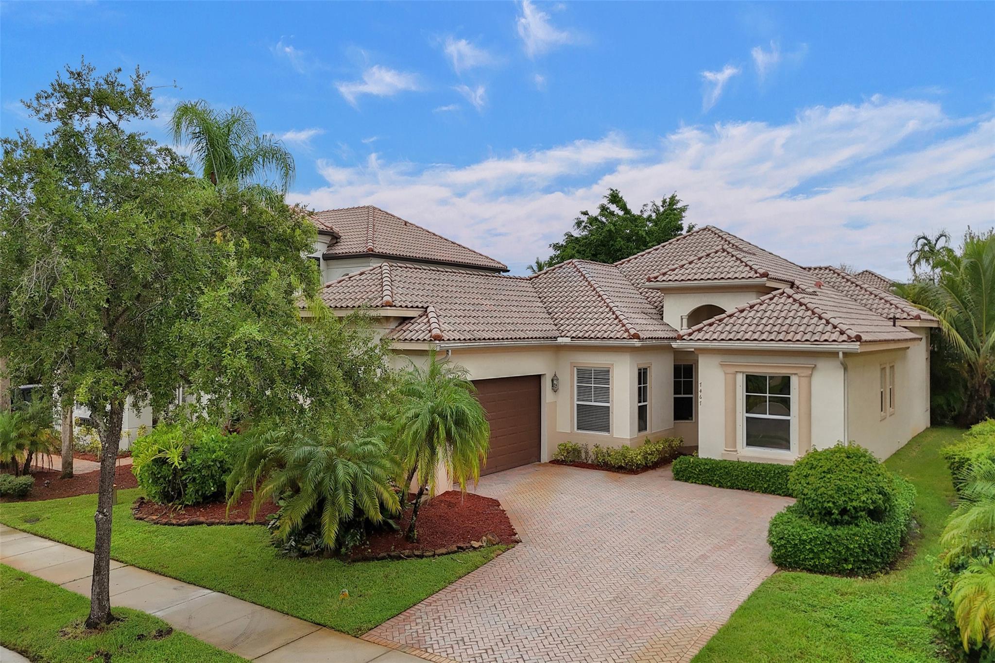 7467 NW 114th Ter