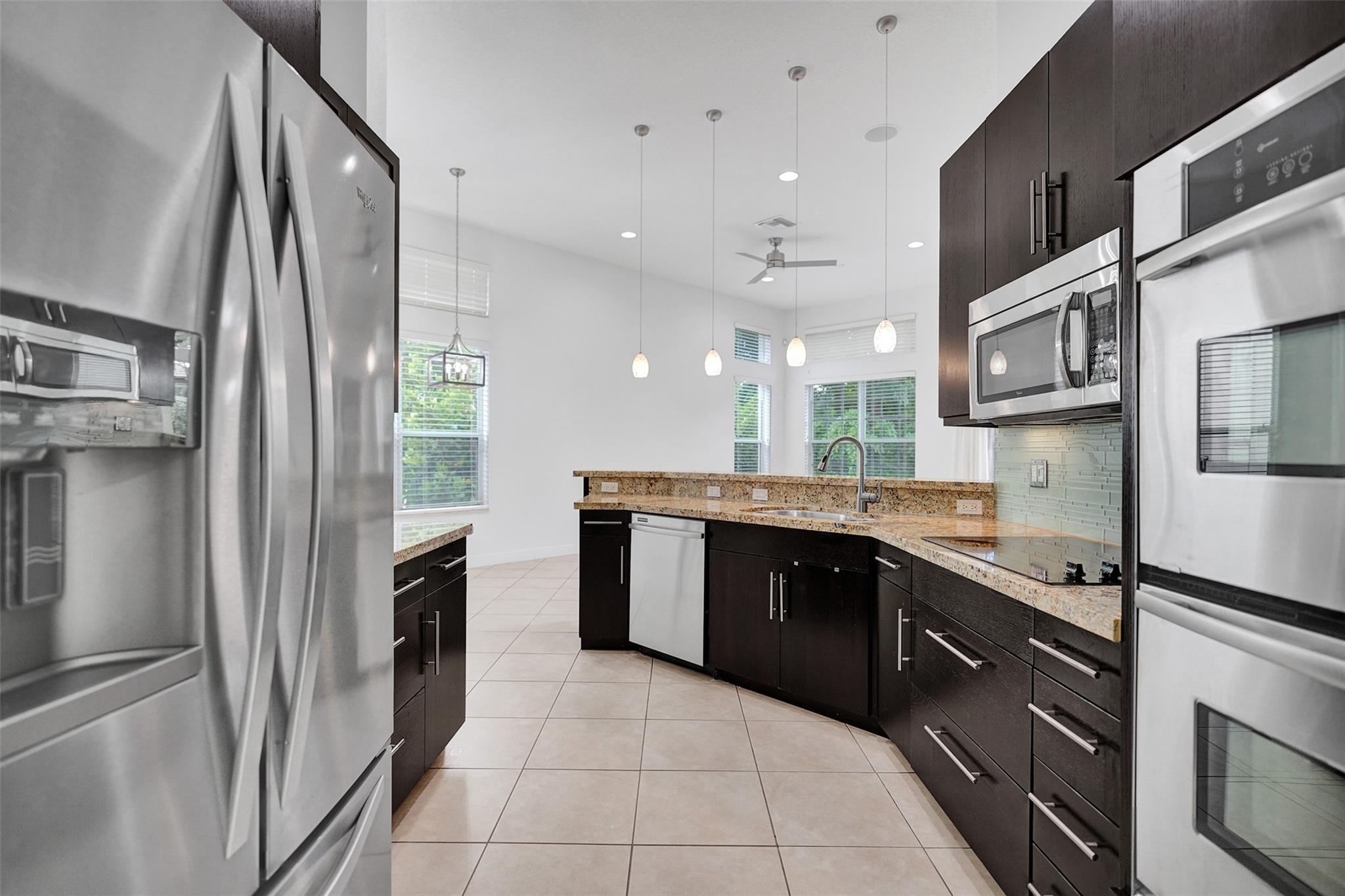 7467 NW 114th Ter