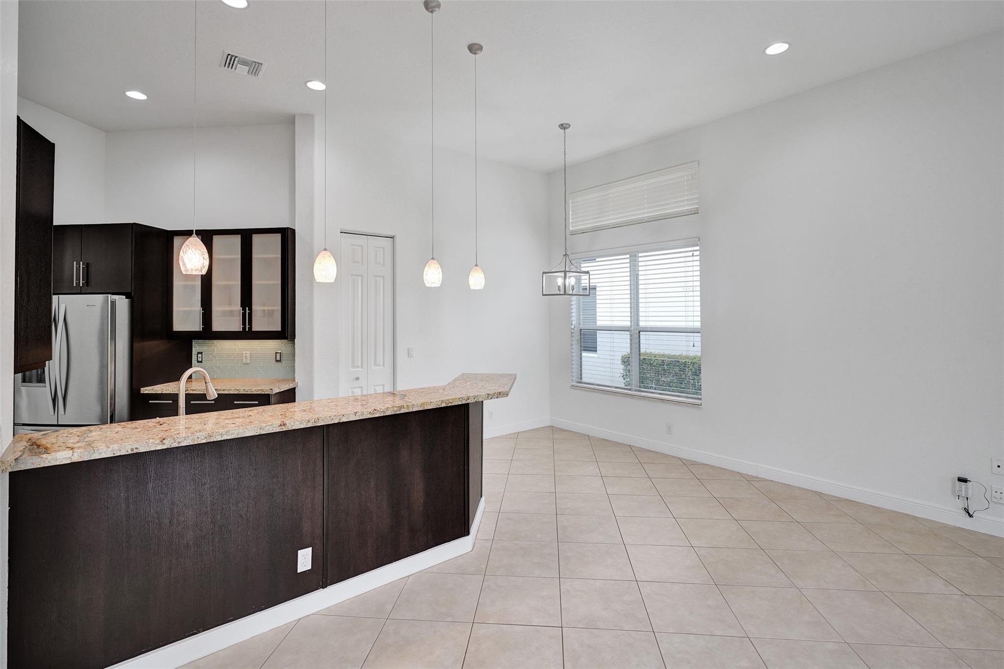 7467 NW 114th Ter