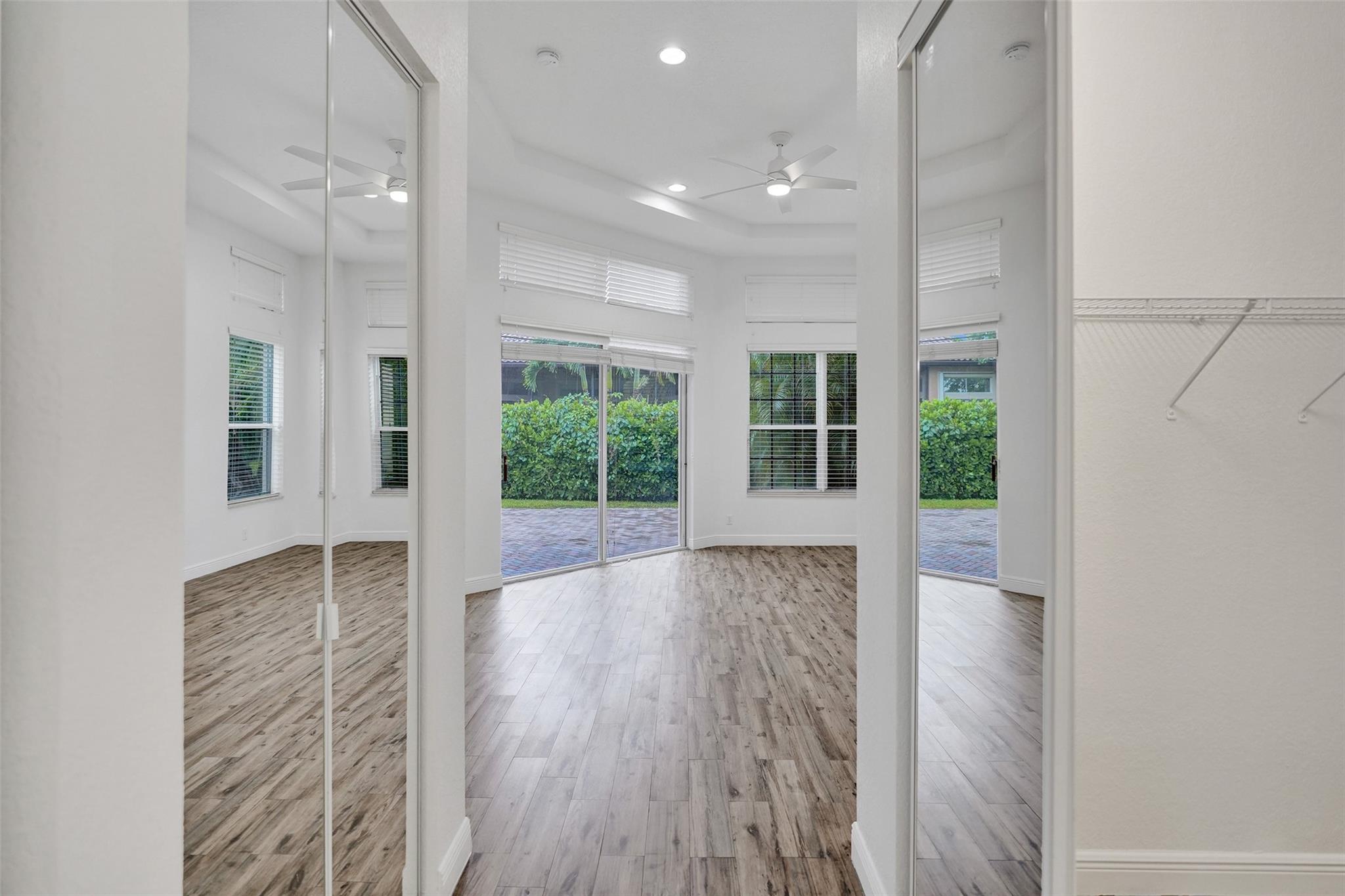 7467 NW 114th Ter