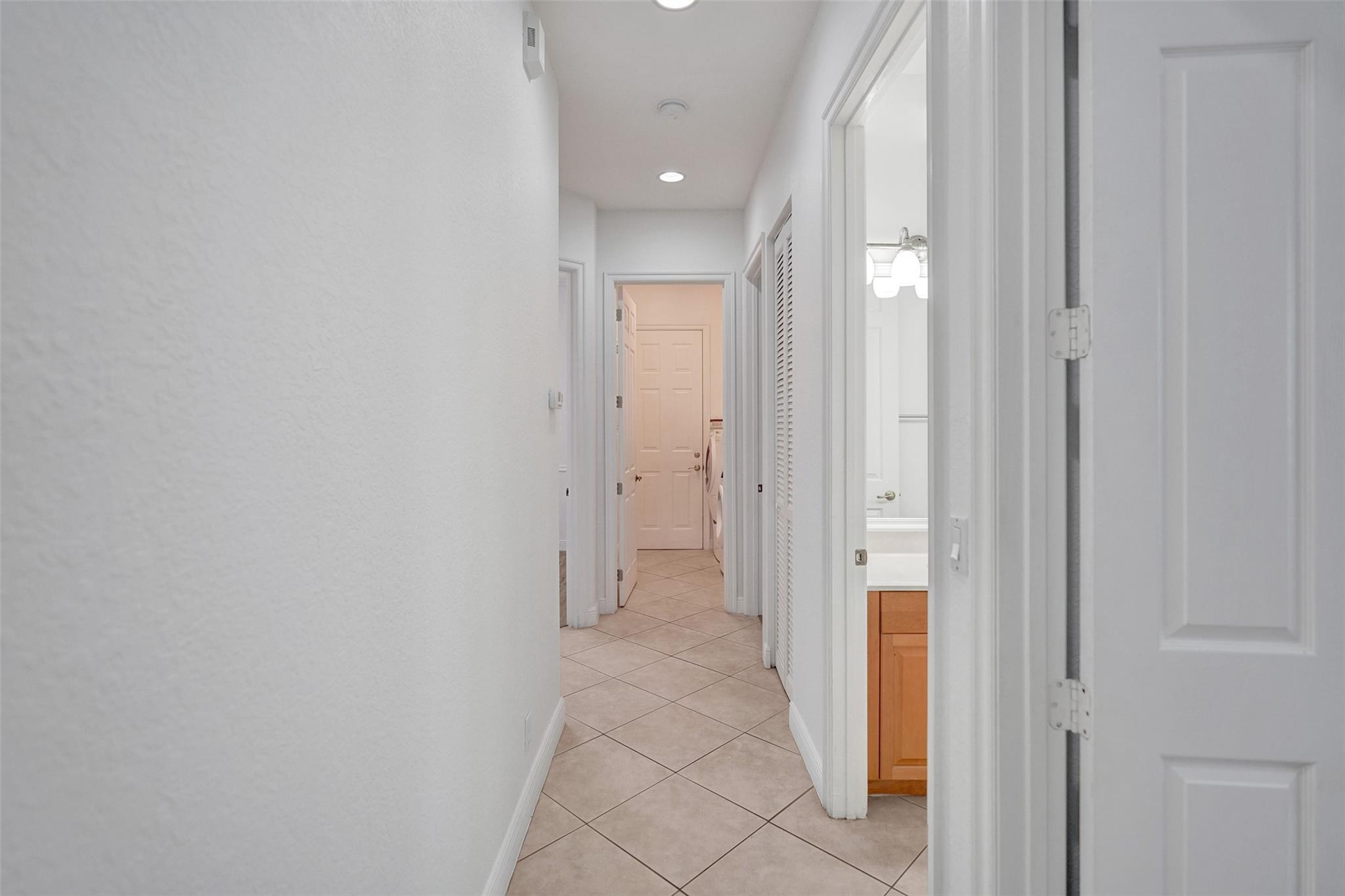 7467 NW 114th Ter
